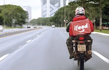 Câmara Legislativa derruba veto e mantém multa de R$ 30 mil para quem agredir motoboy