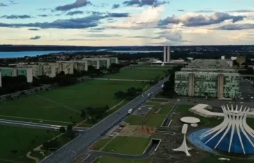 Rota acessível beneficia moradores e turistas que passam pela Esplanada dos Ministérios