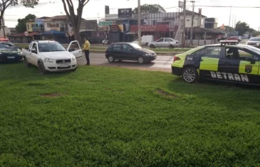Lei proíbe Detran de cobrar diária de veículos buscados no mesmo dia no depósito
