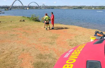 Bombeiros reforçam segurança no Lago Paranoá