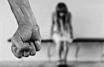 Lei obriga publicação de fotos de condenados por violência contra mulher