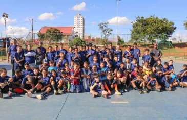 Projeto oferece aulas gratuitas de futebol para crianças e adolescentes em Samambaia