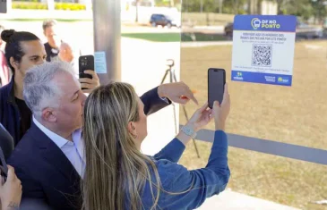 GDF inova com tecnologia em paradas de ônibus para consulta de horários em tempo real