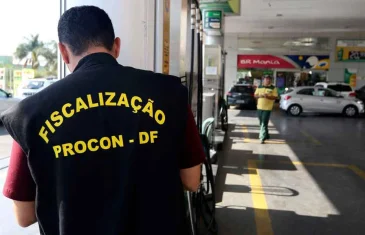 Gasolina tem queda no preço após fiscalização do Procon no DF