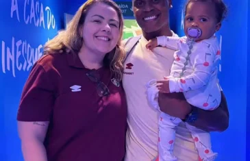 Personagem importante no sucesso de Arias no Fluminense, psicóloga faz homenagem emocionante na despedida do jogador