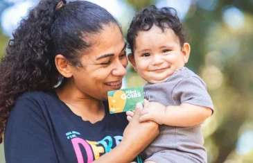 Cartões do Programa Mães de Goiás estão disponíveis para retirada em Luziânia