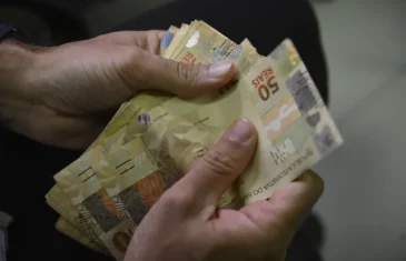 Governo sanciona crédito consignado para CLT, incluindo motoristas de app