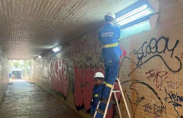 Mutirão substitui 230 lâmpadas nas passagens subterrâneas do Eixão