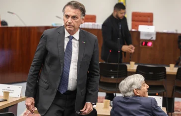 Defesa nega descumprimento de decisão de Moraes por Bolsonaro e diz que vai recorrer