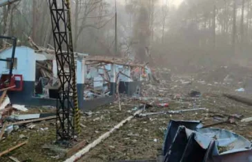 Bombeiros do Paraná reiniciam buscas pelos corpos de explosão em fábrica