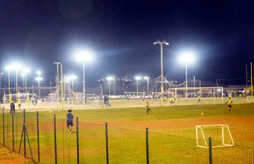 Centro esportivo do DF ganha manutenção e iluminação especial