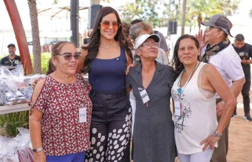 Programa do GDF leva idosos ao Complexo Na Praia em dia de lazer