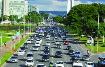 Detran-DF altera trânsito no Eixo Monumental neste sábado (6)
