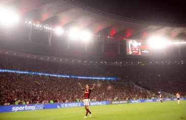 Flamengo vence Estudiantes na ida das quartas de final da Libertadores