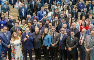 Ibaneis Rocha reforça apoio a igrejas e destaca regularização