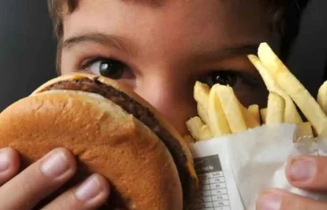 Profissionais de saúde da rede pública do DF alertam para riscos da obesidade infantil