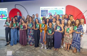 Inspira Brasília 2025 reconhece talentos de estudantes, professores e escolas da rede pública