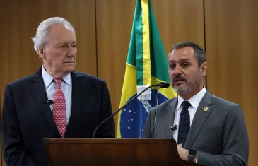 PF abre inquérito sobre metanol em bebidas e suspeita de distribuição além de São Paulo