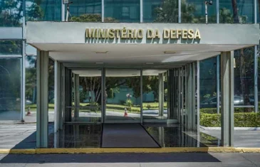 Ministro da Defesa defende mais recursos e orçamento estável para o setor