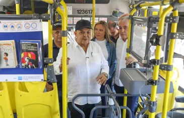 Governo do DF realiza a entrega de 40 novos ônibus e amplia a frota do transporte público
