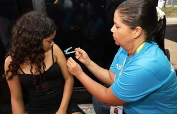 Secretaria de Saúde reforça a importância da imunização contra pólio, sarampo e HPV