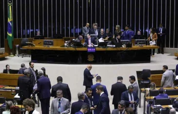 Plenário da Câmara aprova MP que prevê isenção da taxa de verificação de taxímetros