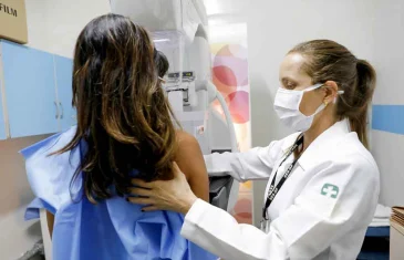 Câmara aprova projeto que garante mamografia no SUS para mulheres a partir dos 40 anos