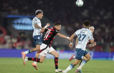 Flamengo segura pressão do Racing, garante o empate e está na decisão da Libertadores