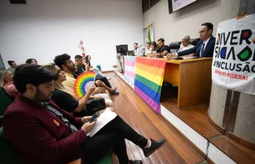 Debate define como meta aprovar a criação do Conselho Distrital LGBTI+ até dezembro