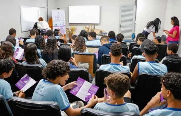Saúde e Educação promovem palestra sobre HPV em escola do Recanto das Emas