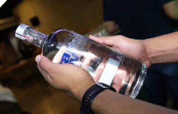 Nove estados investigam casos de intoxicação por metanol