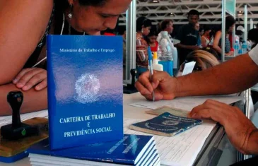 Distrito Federal ultrapassa 1 milhão de trabalhadores com carteira assinada