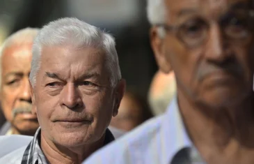 Entenda o projeto que acaba com o desconto associativo em aposentadorias