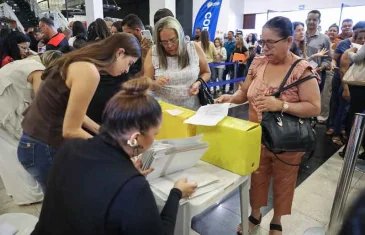 Governo do DF entrega mais de mil escrituras e intensifica a regularização fundiária 