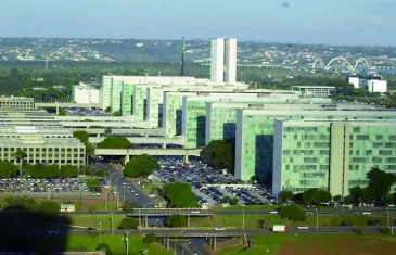 Seis pessoas ficam feridas em incêndio no Ministério das Mulheres em Brasília