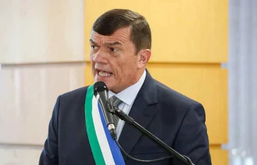 Generais Augusto Heleno e Paulo Sérgio são presos para cumprir pena