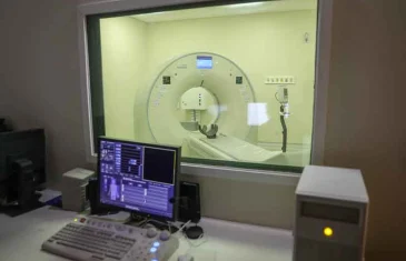 Novo tomógrafo amplia diagnósticos e poderá atender 200 pacientes por dia no HRSM