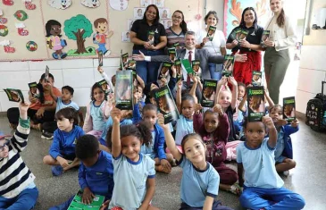 GDF leva conscientização sobre abandono animal às escolas públicas