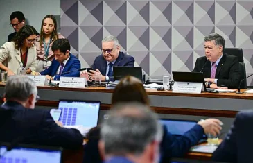 CPMI do INSS aprova convocações de Zema e Vorcaro, mas rejeita as de Messias e Lulinha