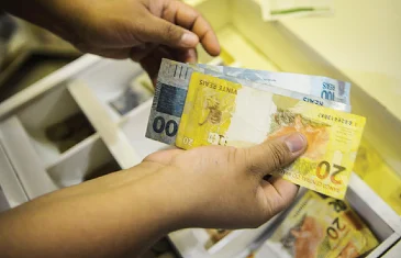 Beneficiários com NIS final 2 recebem hoje Auxílio Gás