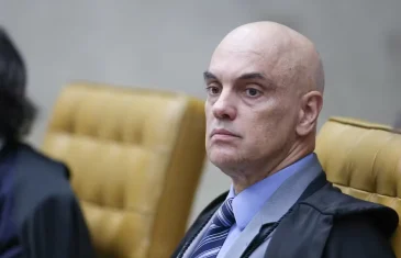 Filipe Martins, ex-assessor de Bolsonaro, é preso por determinação de Moraes