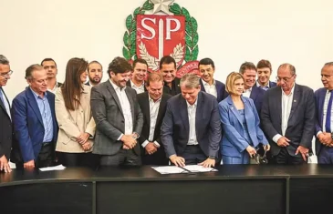 Tarcísio vai de favorito do Centrão a plano B para o Planalto