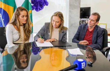 Vice-governadora assina projeto para implantar Centro de Reabilitação Neuromotora