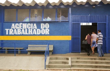 Agências do trabalhador oferecem mais de 780 vagas de emprego nesta quarta