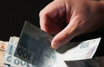 Governo paga Bolsa Família a beneficiários com NIS de final 4