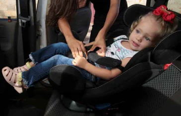 Inmetro alerta sobre os cuidados essenciais na escolha e uso do bebê conforto