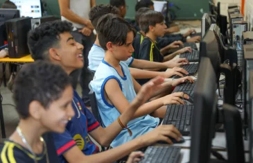 Projeto promove inclusão digital e formação tecnológica para jovens