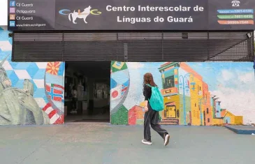 Secretaria divulga o resultado da 1ª chamada para os centros interescolares de línguas