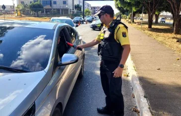 Fiscalização no trânsito autua 79 condutores alcoolizados no fim de semana