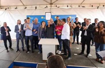 Governador Ibaneis assina ordem de serviço para expansão do BRT Sul, em Santa Maria